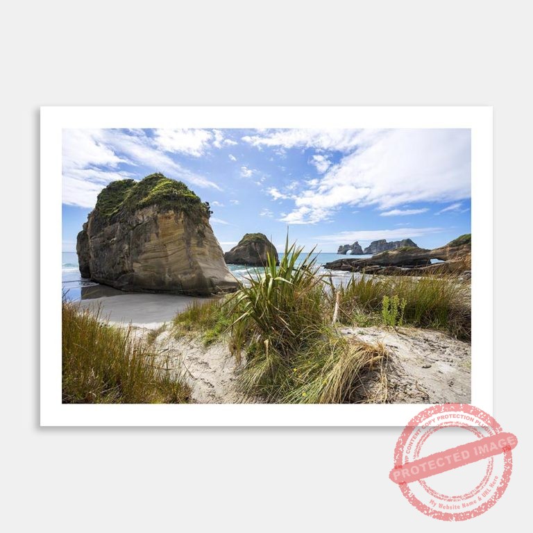 AC-CNH-Wharariki-Beach-MI
